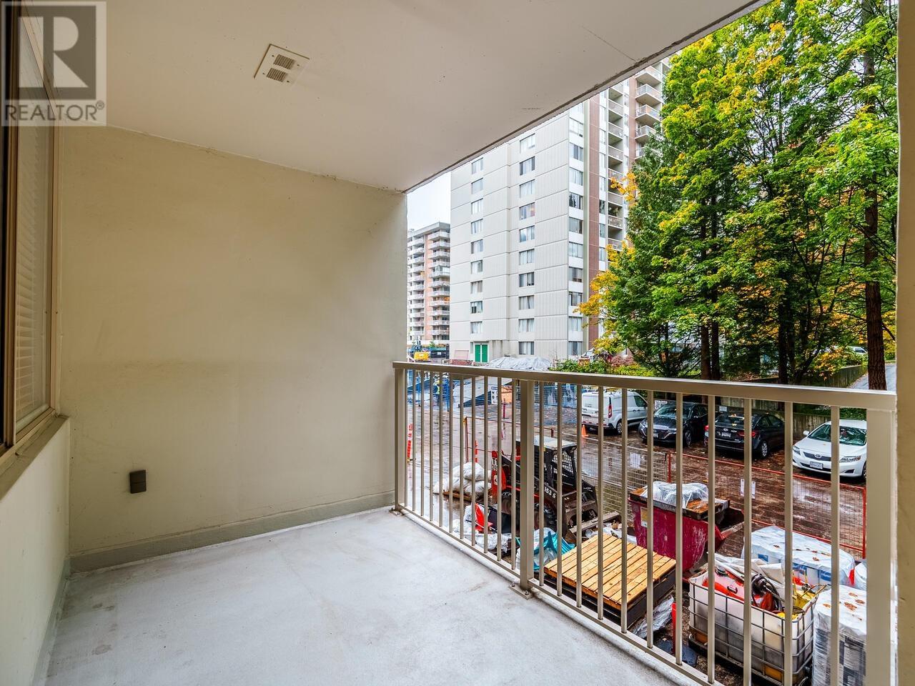 208 2004 Fullerton Avenue, North Vancouver, British Columbia  V7P 3G8 - Photo 8 - R2938131