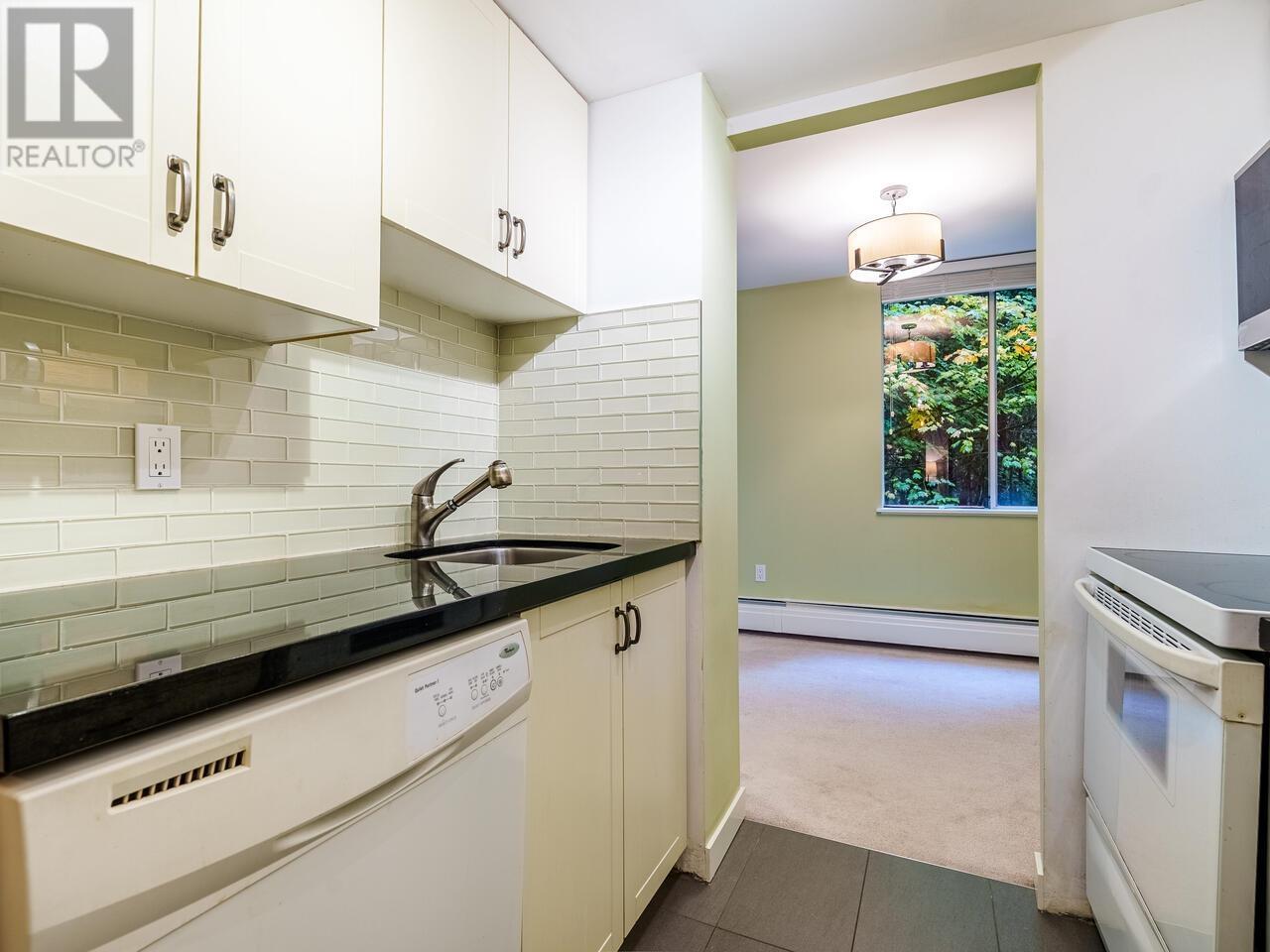 208 2004 Fullerton Avenue, North Vancouver, British Columbia  V7P 3G8 - Photo 11 - R2938131