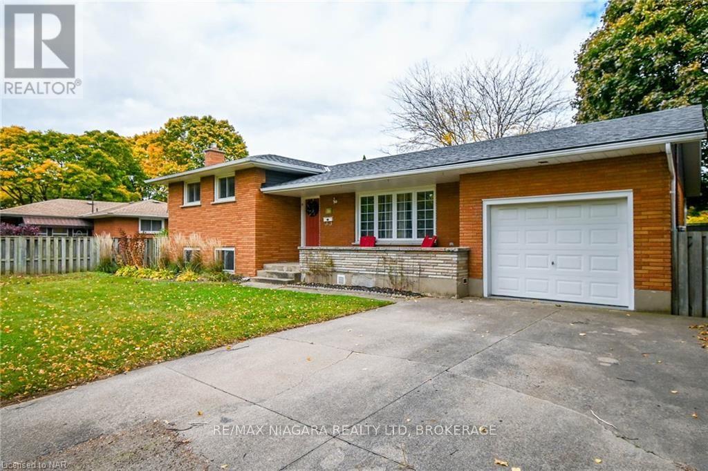 16 Royal Manor Drive, St. Catharines, Ontario  L2N 4B8 - Photo 2 - X9767611