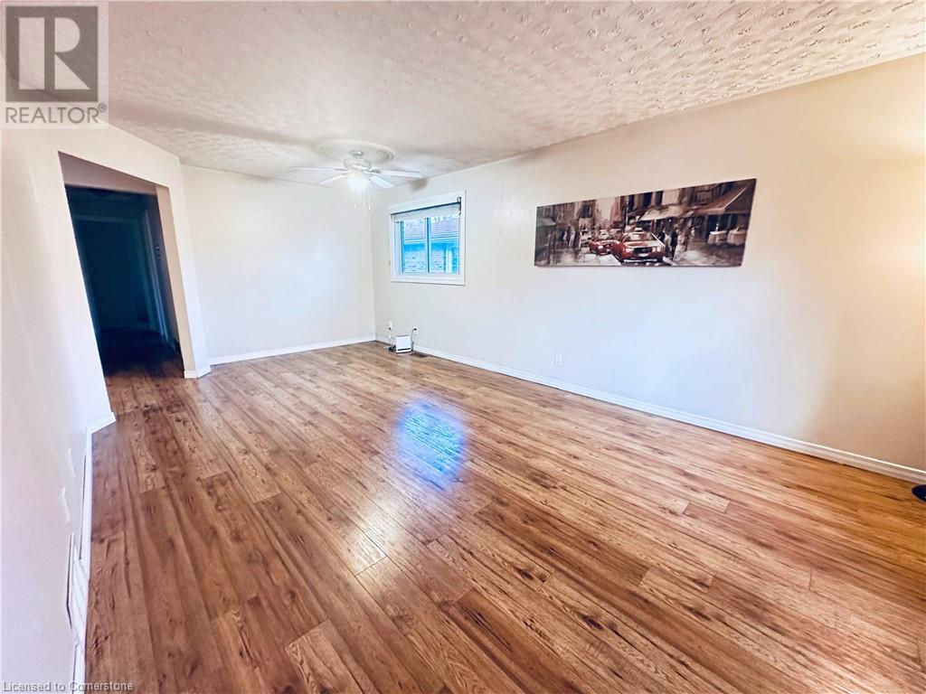 60 Sandsprings Crescent Unit# Upper, Kitchener, Ontario  N2E 2A6 - Photo 4 - 40678483