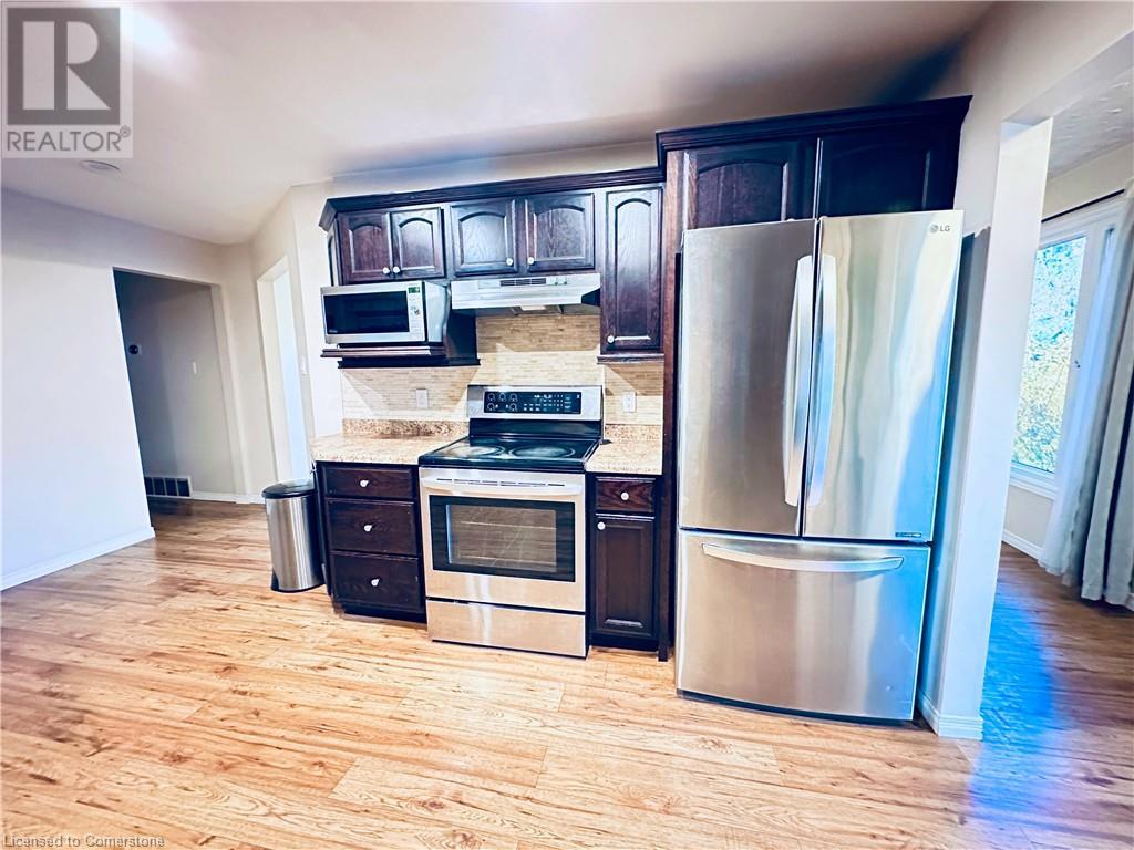 60 Sandsprings Crescent Unit# Upper, Kitchener, Ontario  N2E 2A6 - Photo 5 - 40678483