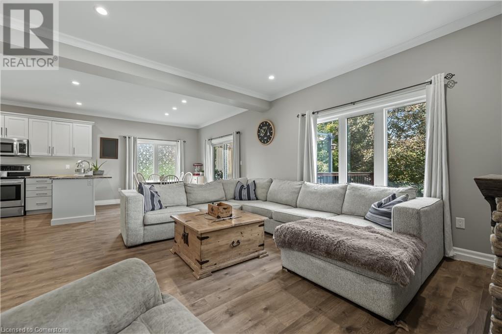 279 Oak Street, Lucan, Ontario  N0M 2J0 - Photo 8 - 40632846