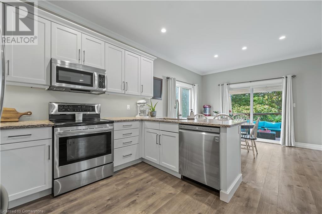 279 Oak Street, Lucan, Ontario  N0M 2J0 - Photo 11 - 40632846