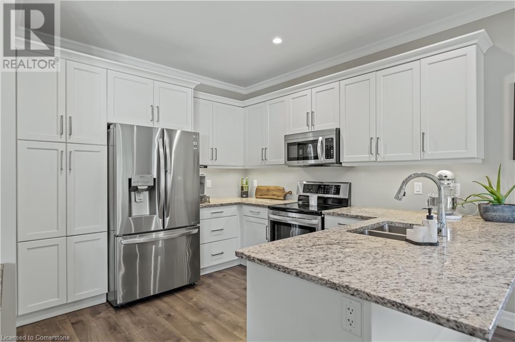 279 Oak Street, Lucan, Ontario  N0M 2J0 - Photo 10 - 40632846