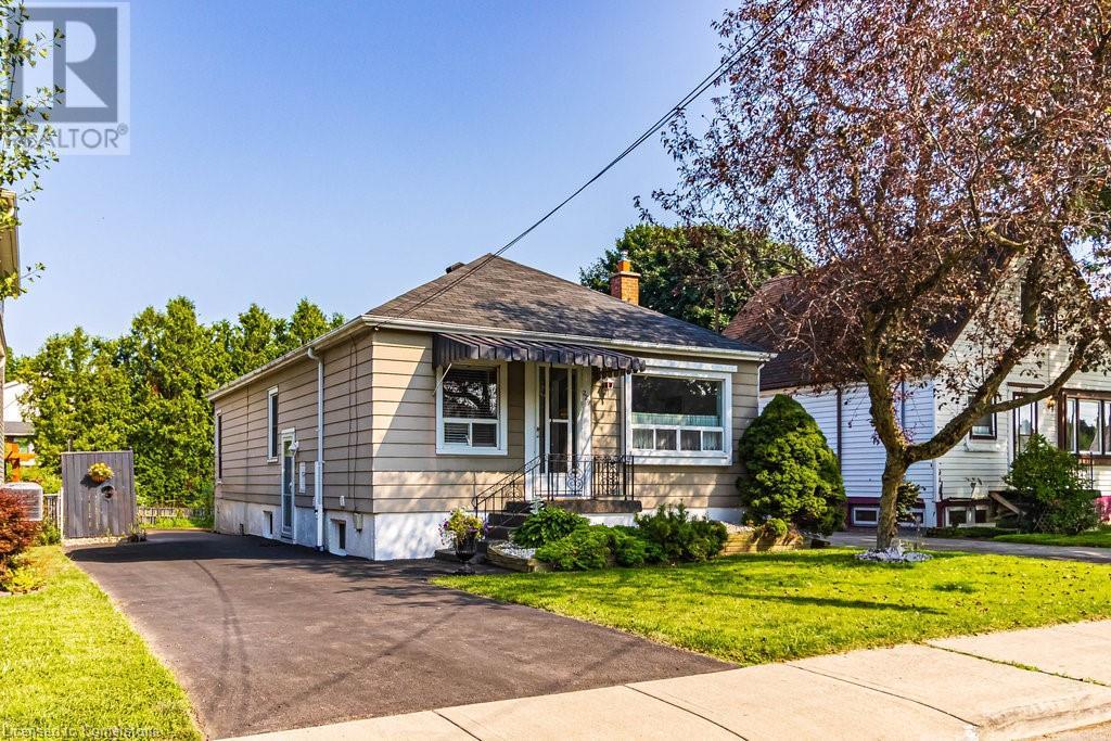 229 EAST 28TH Street, Hamilton, Ontario