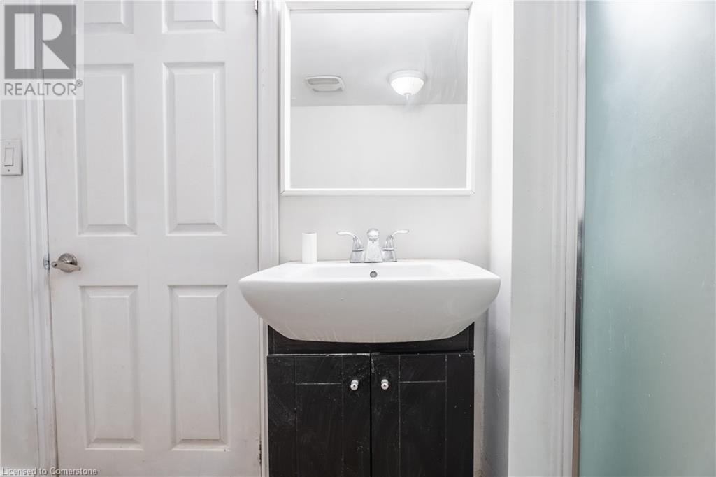 191 West 2nd Street Unit# Lower, Hamilton, Ontario  L9C 3G2 - Photo 18 - 40676490