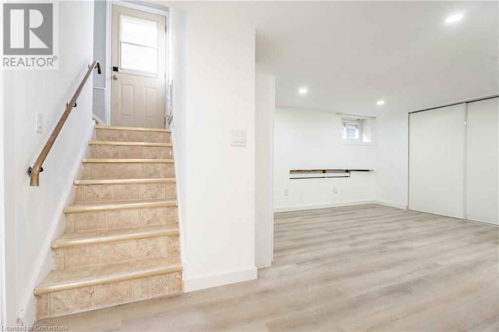 191 West 2nd Street Unit# Lower, Hamilton, Ontario  L9C 3G2 - Photo 3 - 40676490