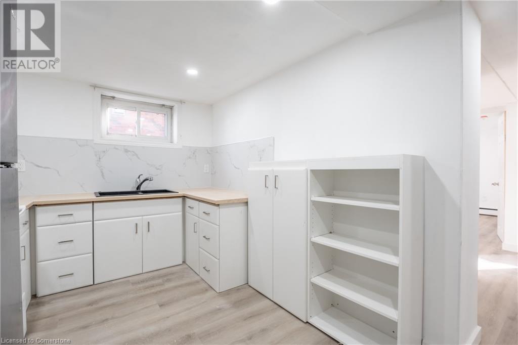 191 West 2nd Street Unit# Lower, Hamilton, Ontario  L9C 3G2 - Photo 15 - 40676490