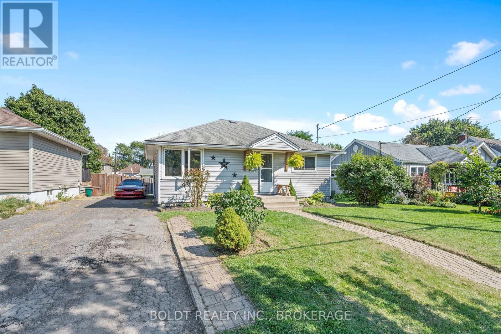 66 Whyte Avenue N, Thorold, Ontario  L2V 2T7 - Photo 4 - X9768951