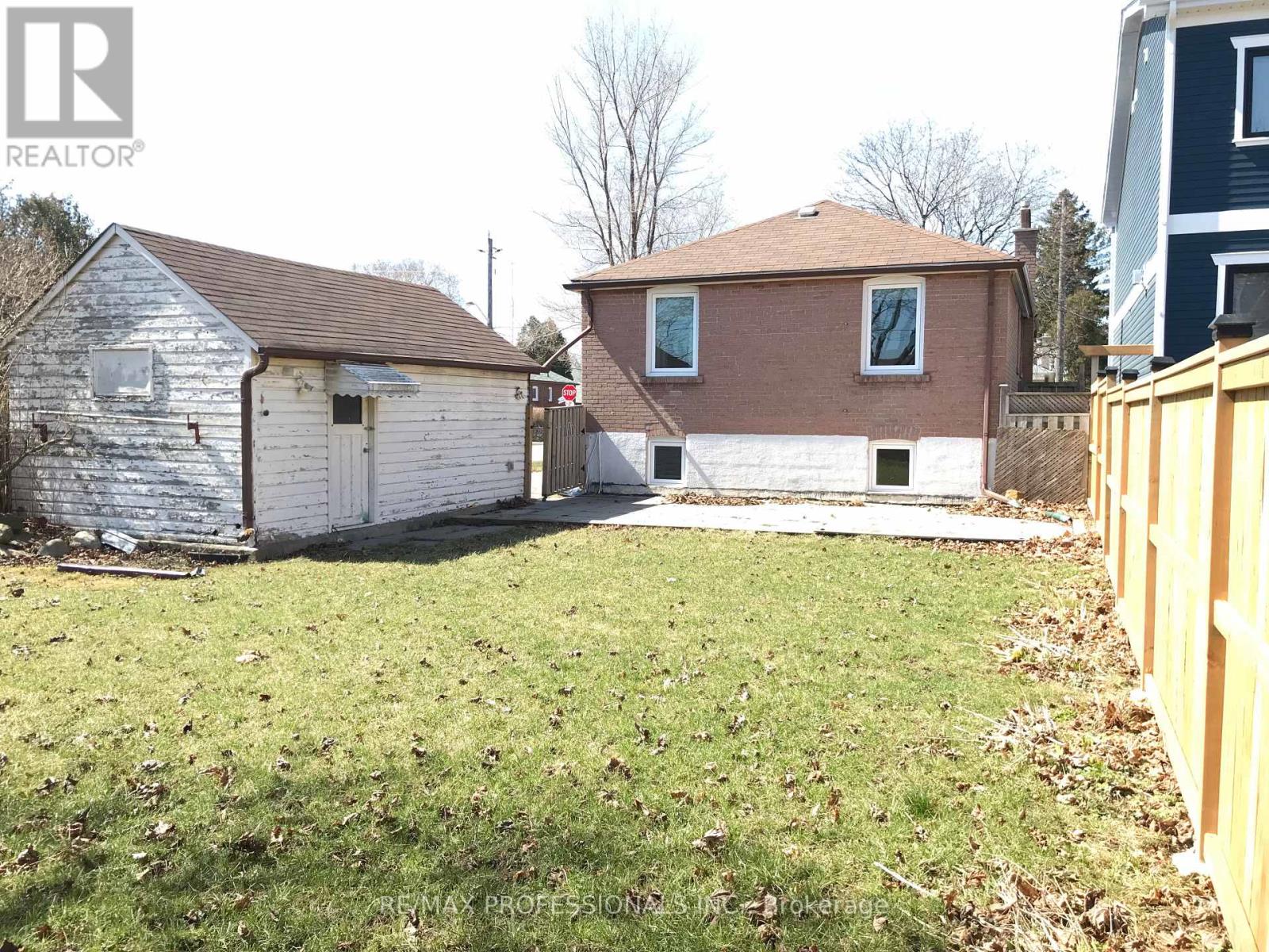 27 Trueman AvenueToronto (Islington-City Centre West), Ontario  M8Z 5A3 - Photo 27 - W10427871