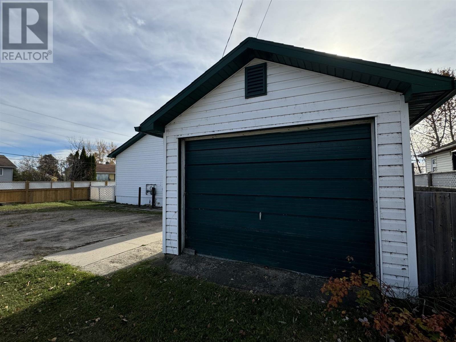 2 Murdock St, Cochenour, Ontario  P0V 1L0 - Photo 5 - TB243309