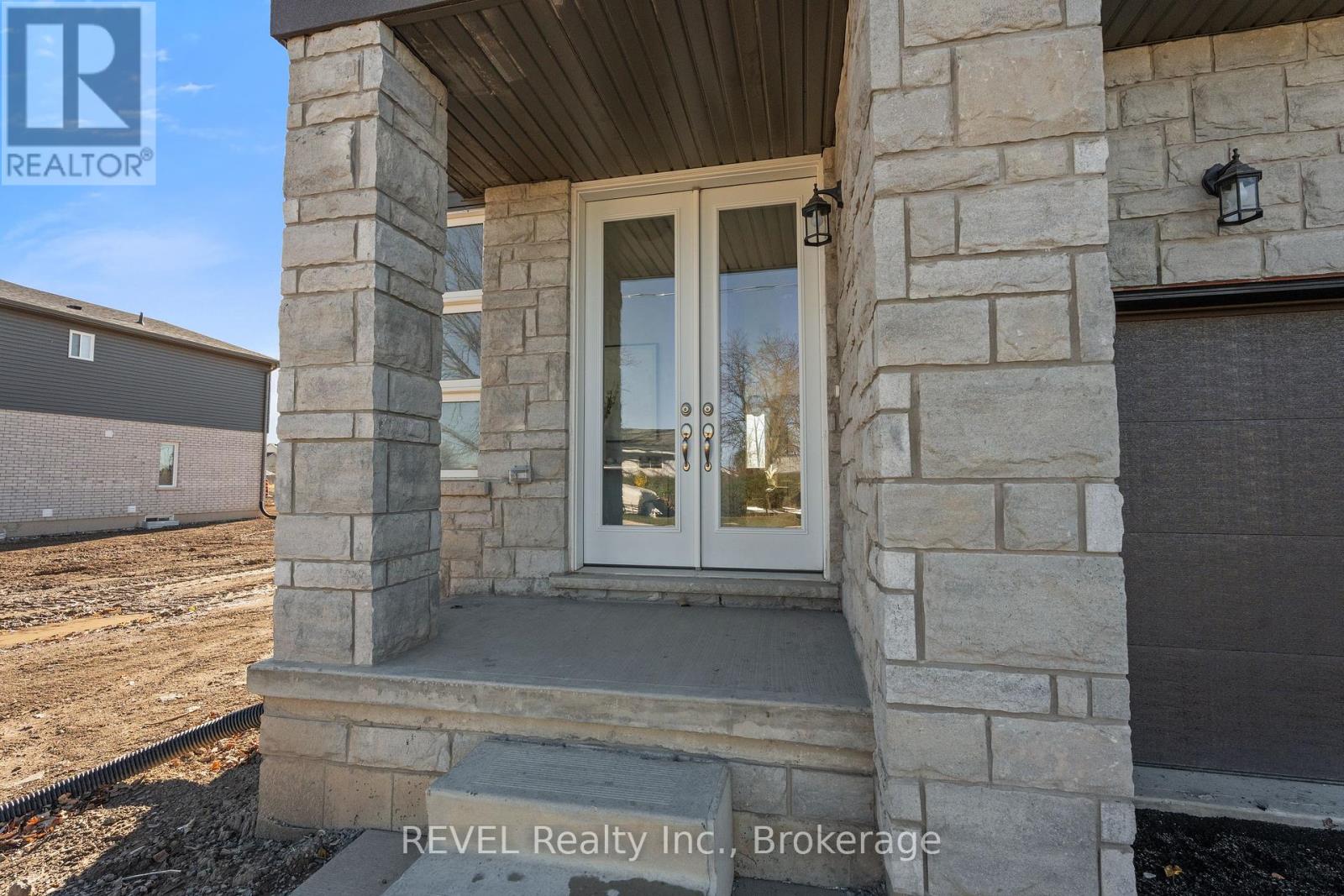Property at 71 LAUGHER AVENUE image 5