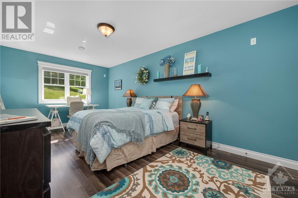 37 Fairhaven Place, Mcnab/braeside, Ontario  K7S 0B7 - Photo 17 - X10428613