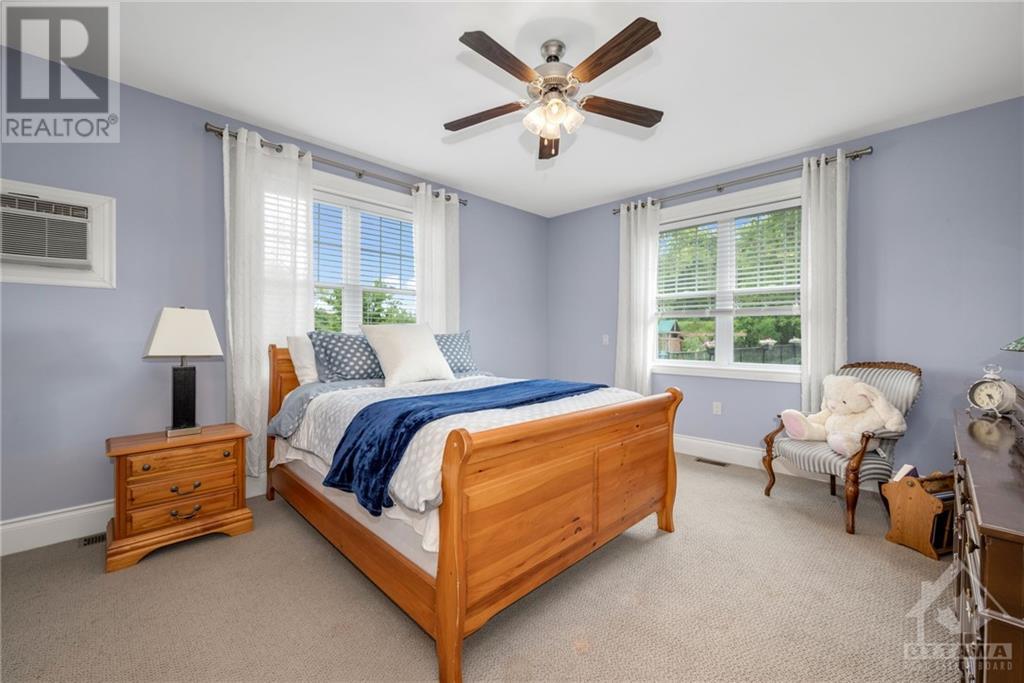 37 Fairhaven Place, Mcnab/braeside, Ontario  K7S 0B7 - Photo 25 - X10428613