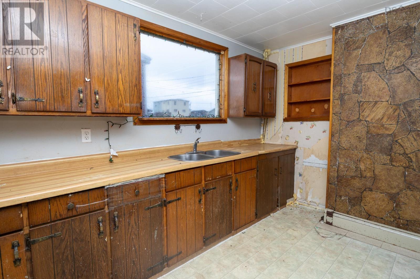 19/21 Tenth Street, Glace Bay, Nova Scotia  B1A 4L6 - Photo 33 - 202423889