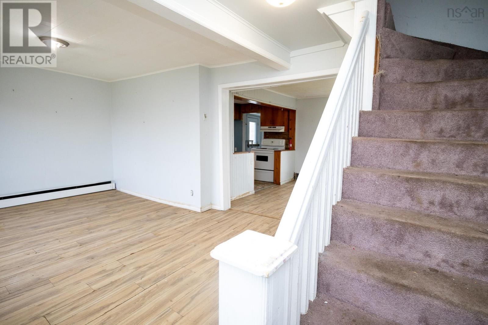 19/21 Tenth Street, Glace Bay, Nova Scotia  B1A 4L6 - Photo 8 - 202423889