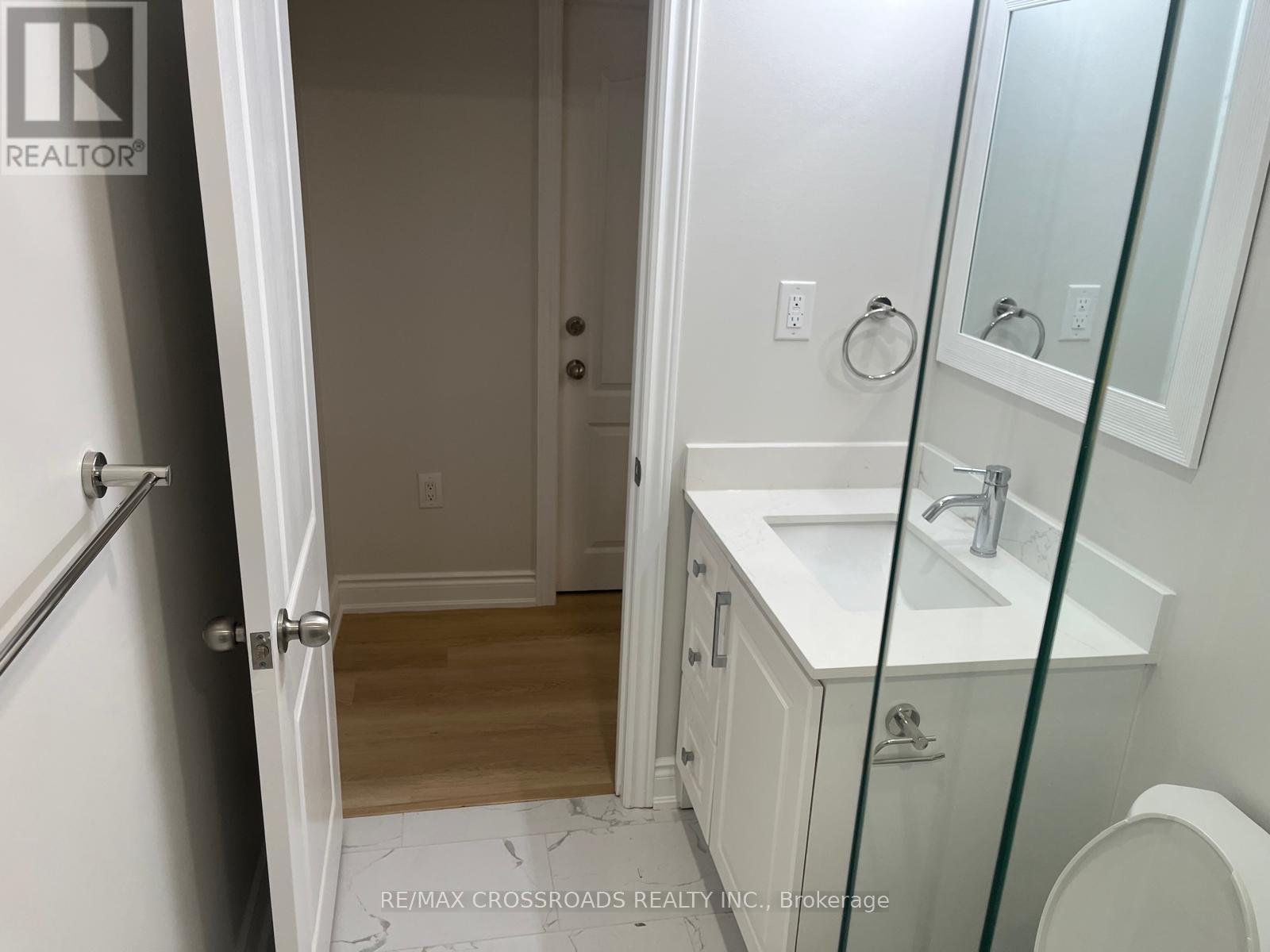 3119 Mcdowell Drive, Mississauga, Ontario  L5M 6J5 - Photo 10 - W10416527