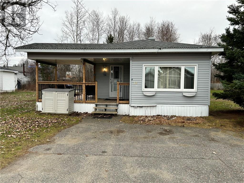 14 Evelyn Street, Hanmer, Ontario  P3P 1H6 - Photo 2 - 2119951