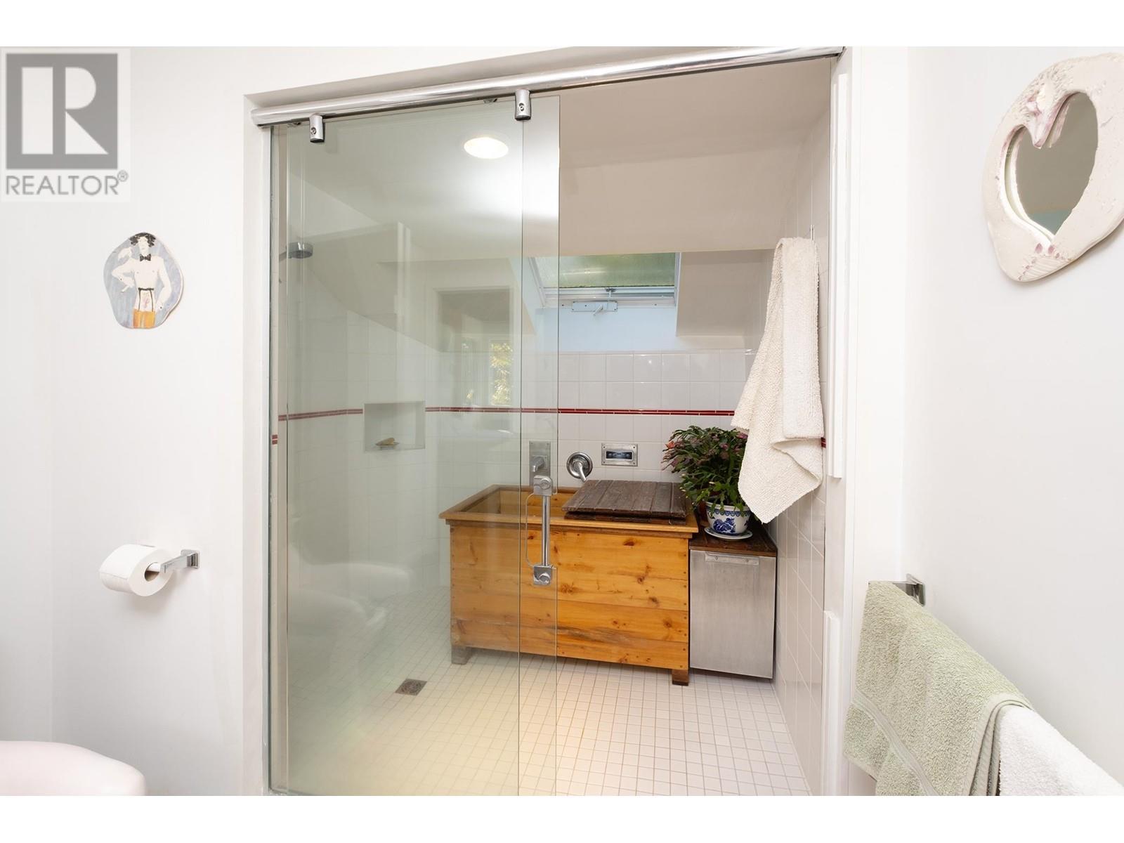 896 Charman Road, Gibsons, British Columbia  V0N 1V4 - Photo 31 - R2944980