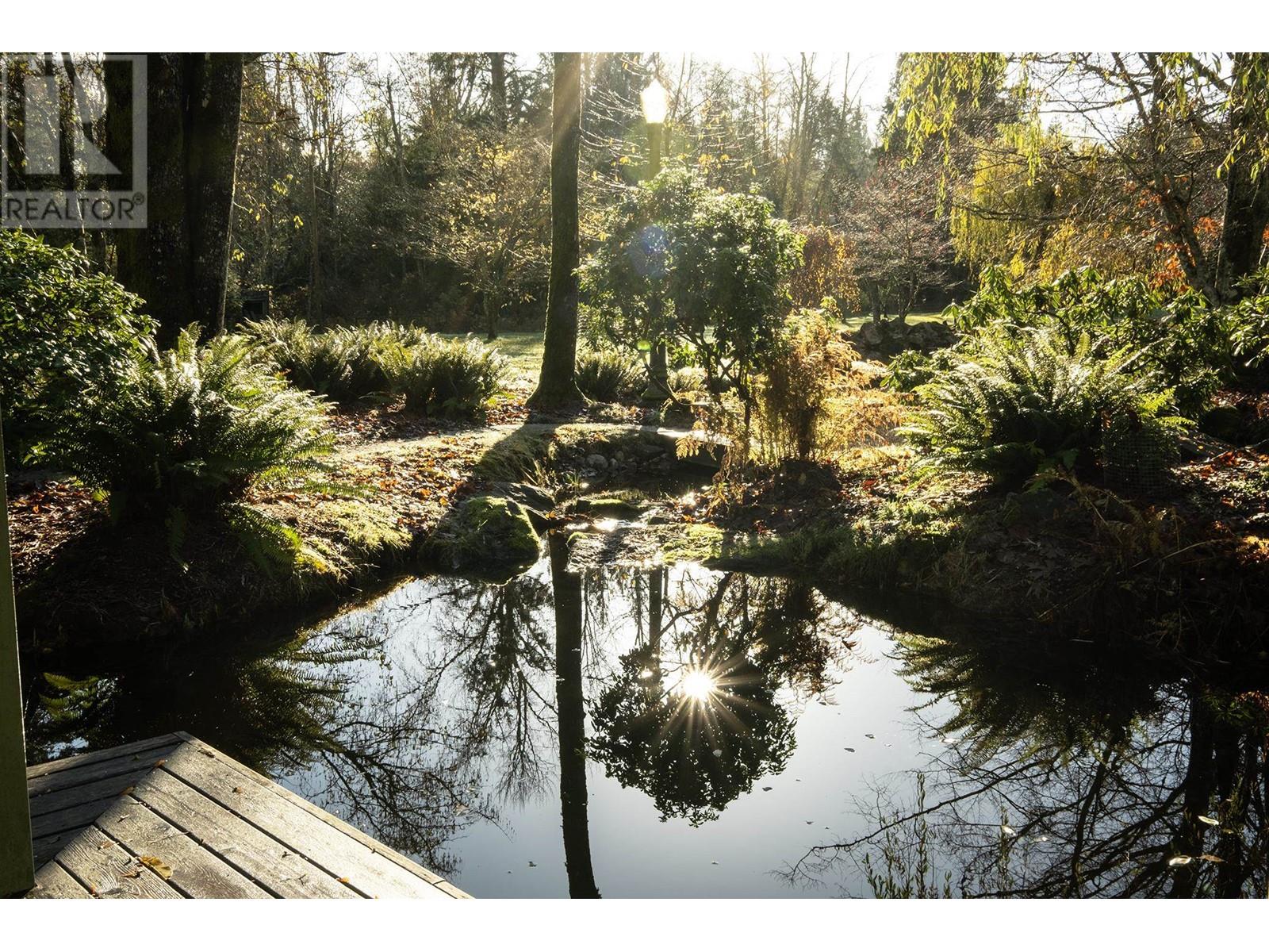 896 Charman Road, Gibsons, British Columbia  V0N 1V4 - Photo 5 - R2944980