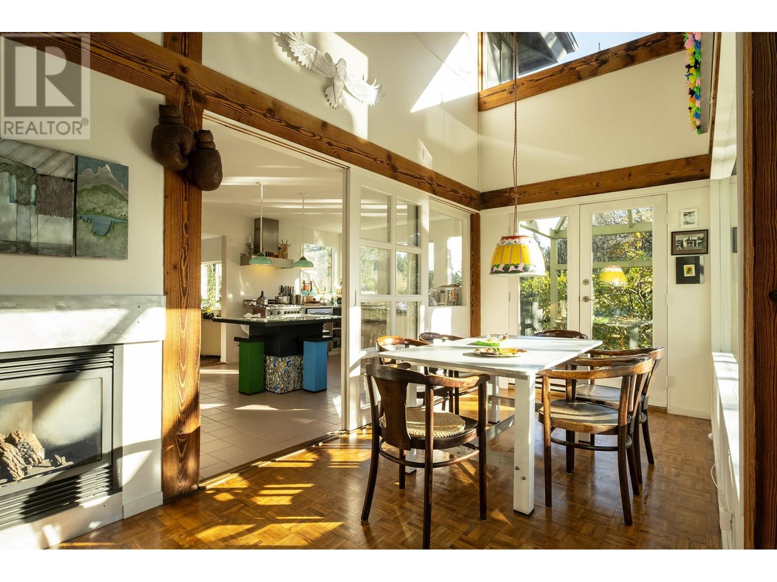 896 Charman Road, Gibsons, British Columbia  V0N 1V4 - Photo 9 - R2944980