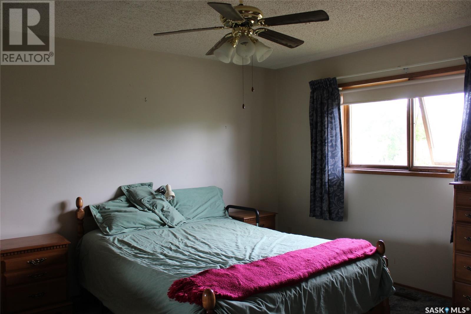 223 2nd Street W, Climax, Saskatchewan  S0N 0N0 - Photo 6 - SK977170