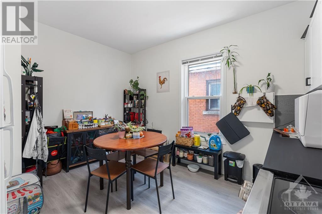 128 Flora StreetOttawa, Ontario  K1R 5R5 - Photo 14 - X10428907