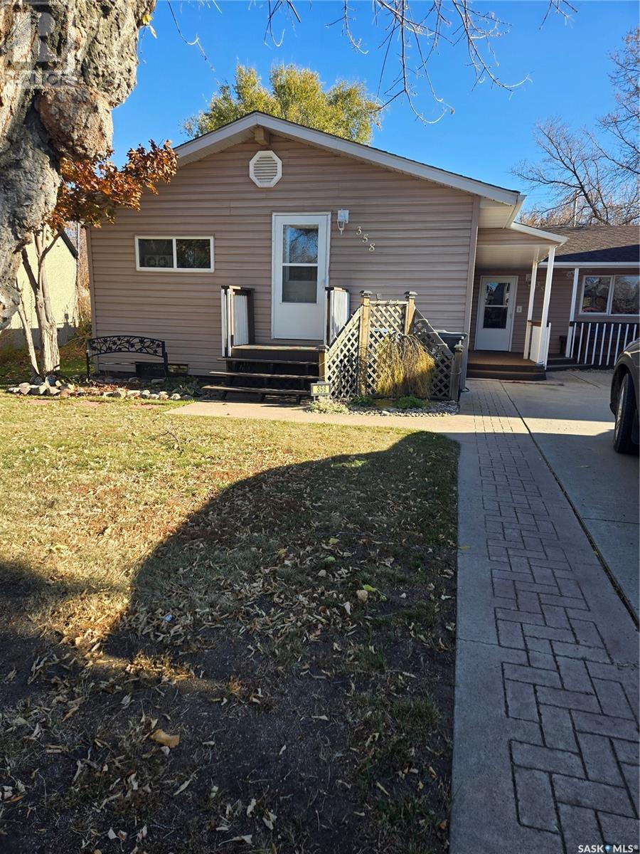 Property at 358 Prince Edward STREET image 3