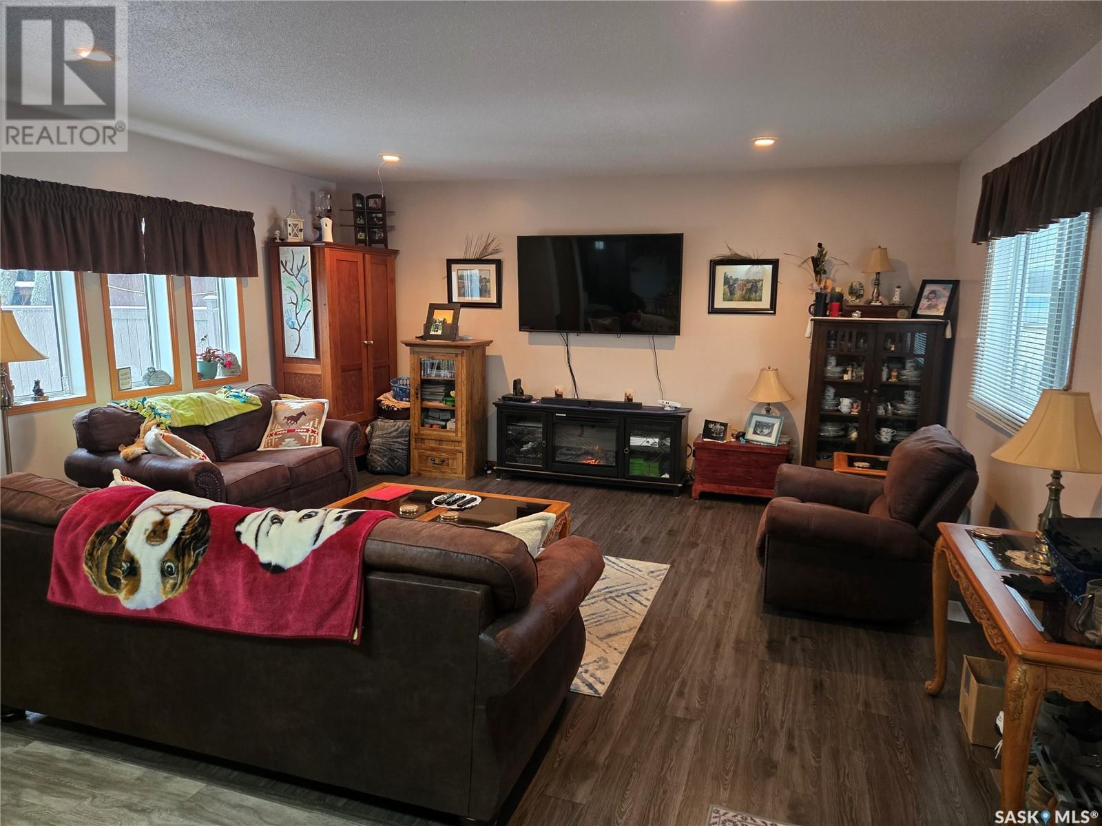 Property at 358 Prince Edward STREET image 5