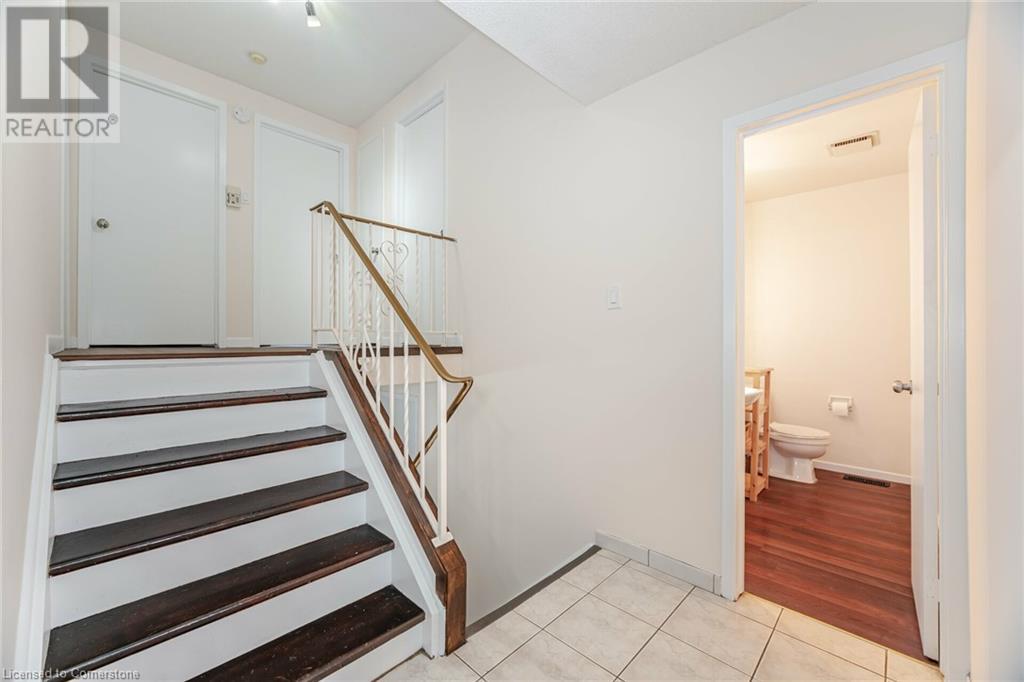 51 Monteagle Court, Hamilton, Ontario  L9C 6Y1 - Photo 21 - 40678584