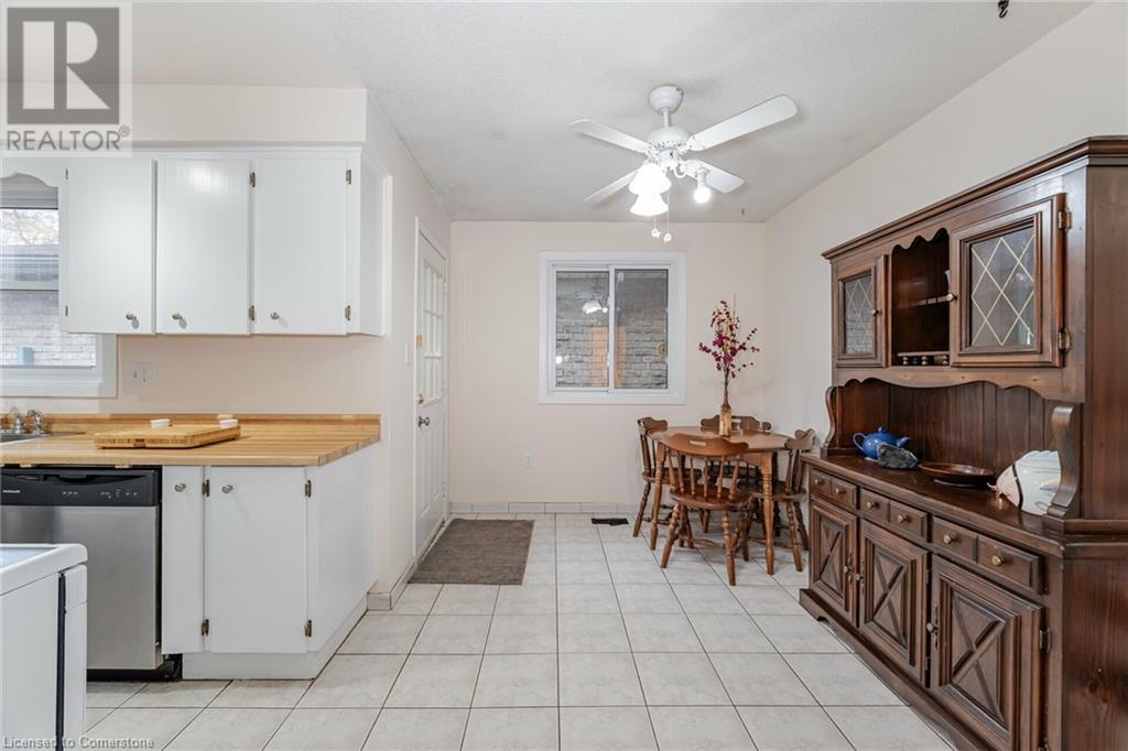 51 Monteagle Court, Hamilton, Ontario  L9C 6Y1 - Photo 14 - 40678584