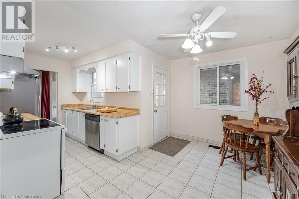 51 Monteagle Court, Hamilton, Ontario  L9C 6Y1 - Photo 16 - 40678584