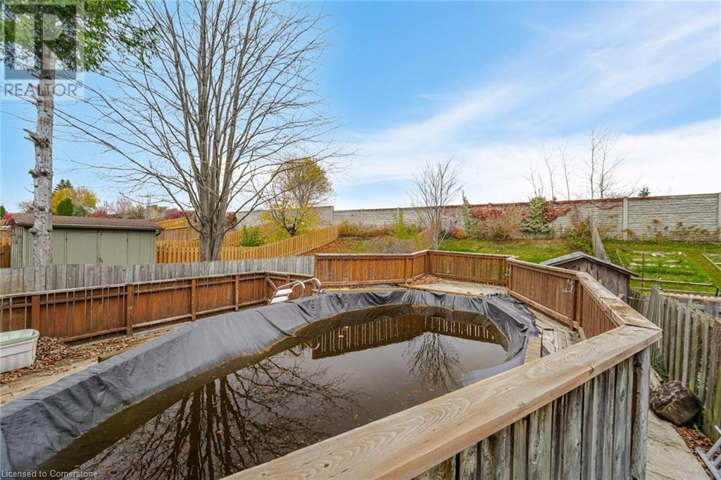 51 Monteagle Court, Hamilton, Ontario  L9C 6Y1 - Photo 46 - 40678584