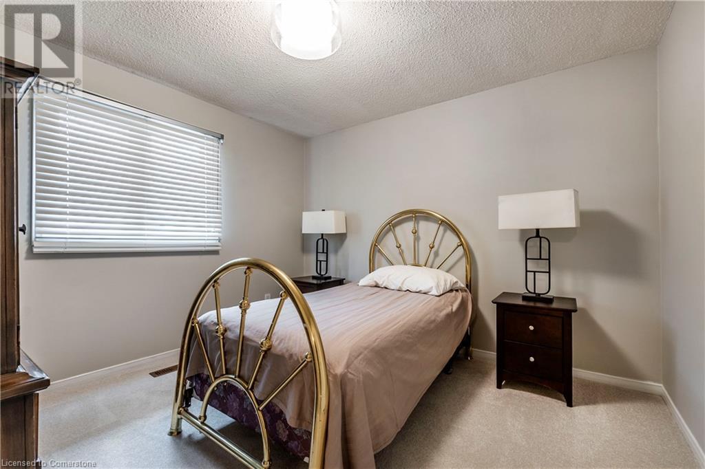 2031 Headon Forest Drive, Burlington, Ontario  L7M 2M2 - Photo 18 - 40678489