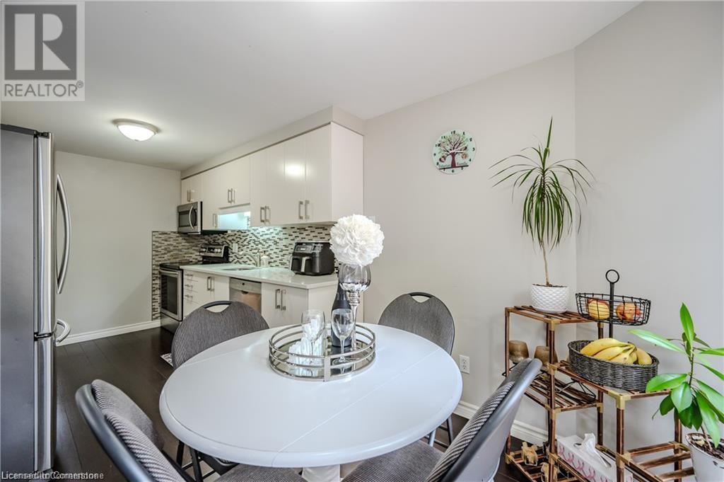 395 Downsview Place, Waterloo, Ontario  N2K 3W6 - Photo 10 - 40678637