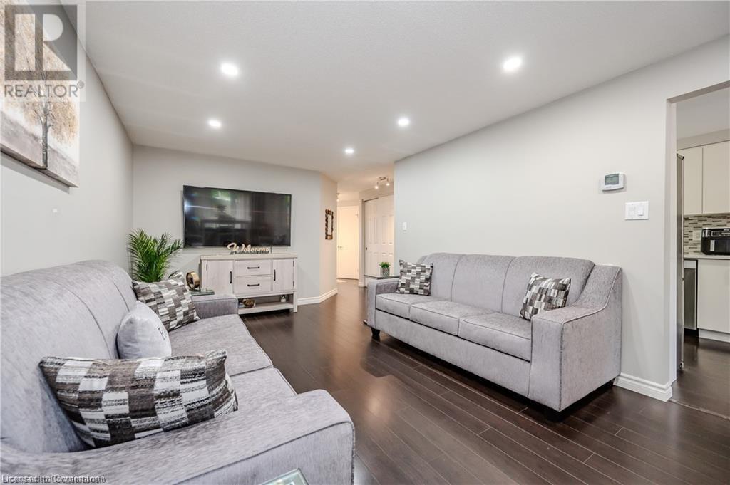 395 Downsview Place, Waterloo, Ontario  N2K 3W6 - Photo 7 - 40678637