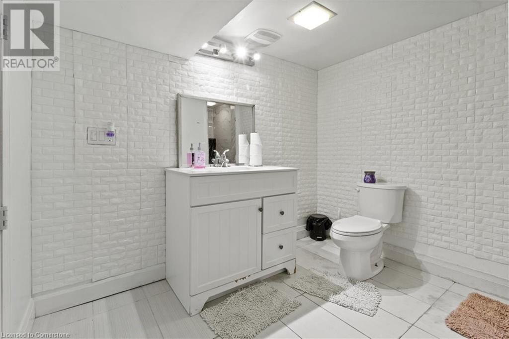 109 Terrace Drive, Hamilton, Ontario  L9A 2Y8 - Photo 15 - 40668184