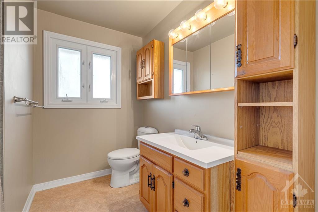 17 Domus Crescent, Ottawa, Ontario  K2H 6A3 - Photo 17 - X10428940