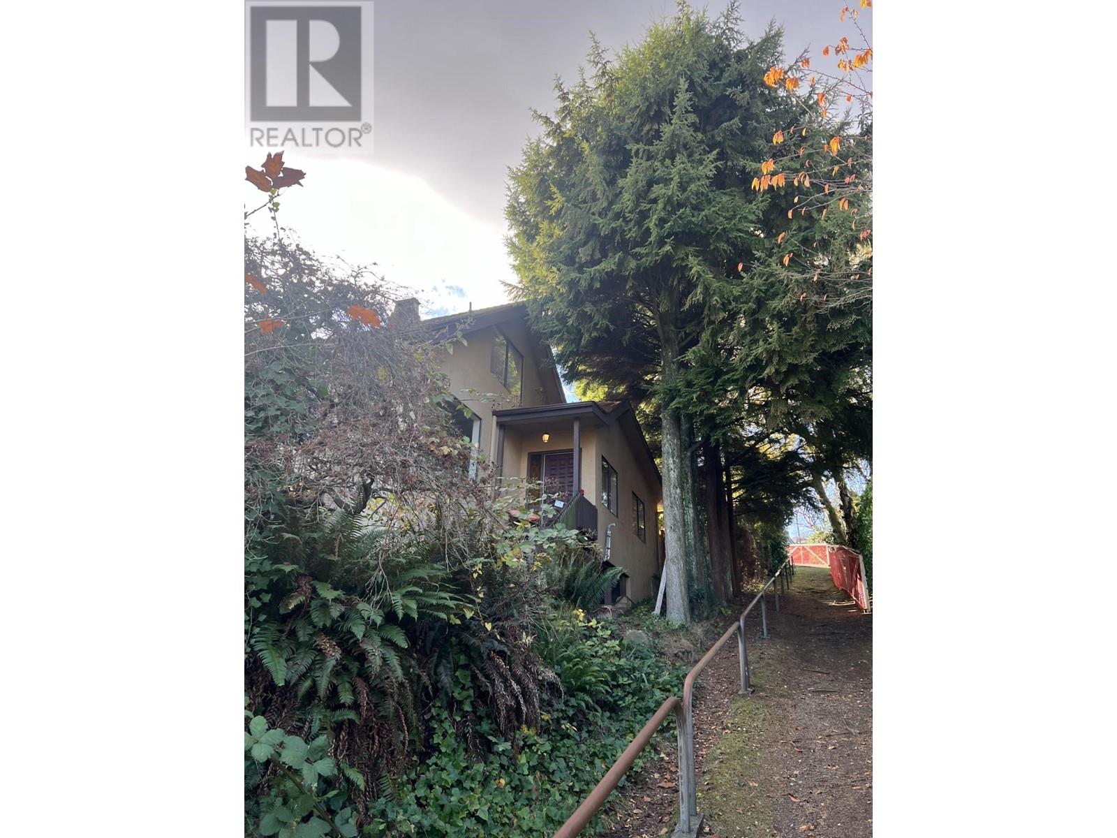 Property at 3311 QUESNEL DRIVE image