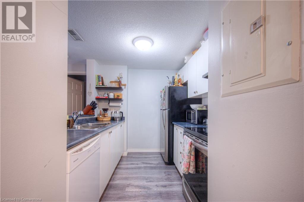 45 Cedarhill Crescent Unit# 10c, Kitchener, Ontario  N2E 0A2 - Photo 4 - 40678381