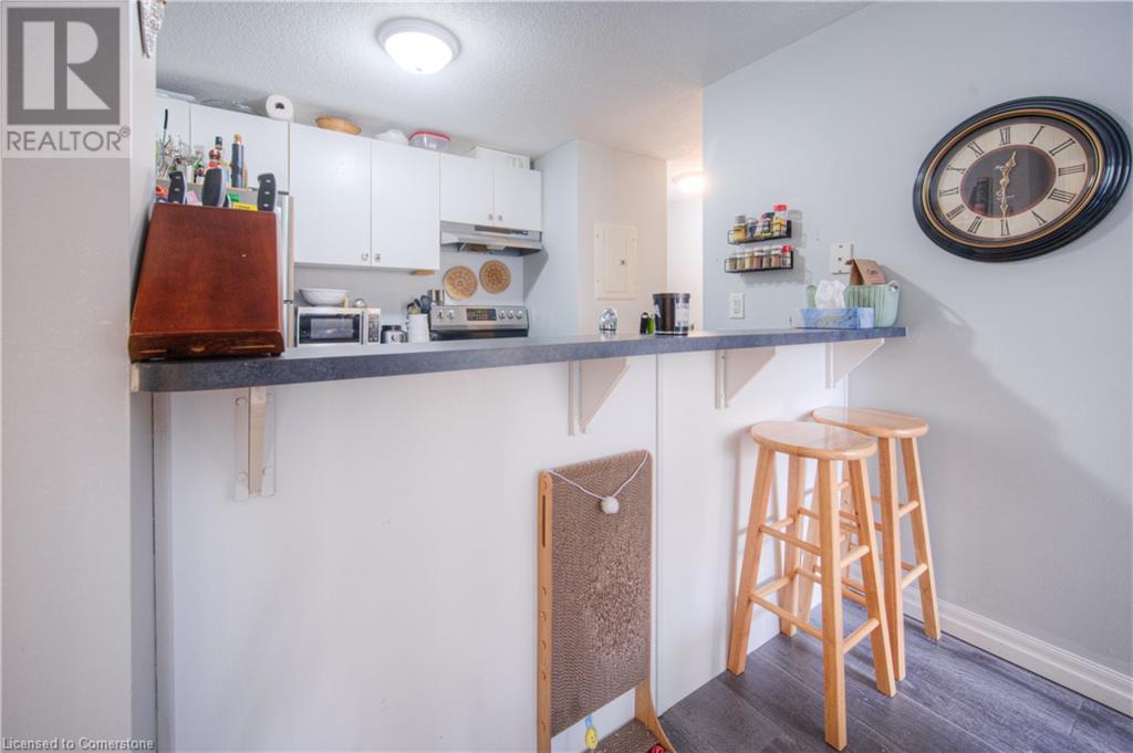45 Cedarhill Crescent Unit# 10c, Kitchener, Ontario  N2E 0A2 - Photo 7 - 40678381