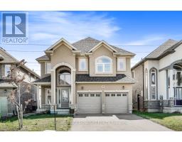 52 DOLOMITI COURT, Hamilton, Ontario