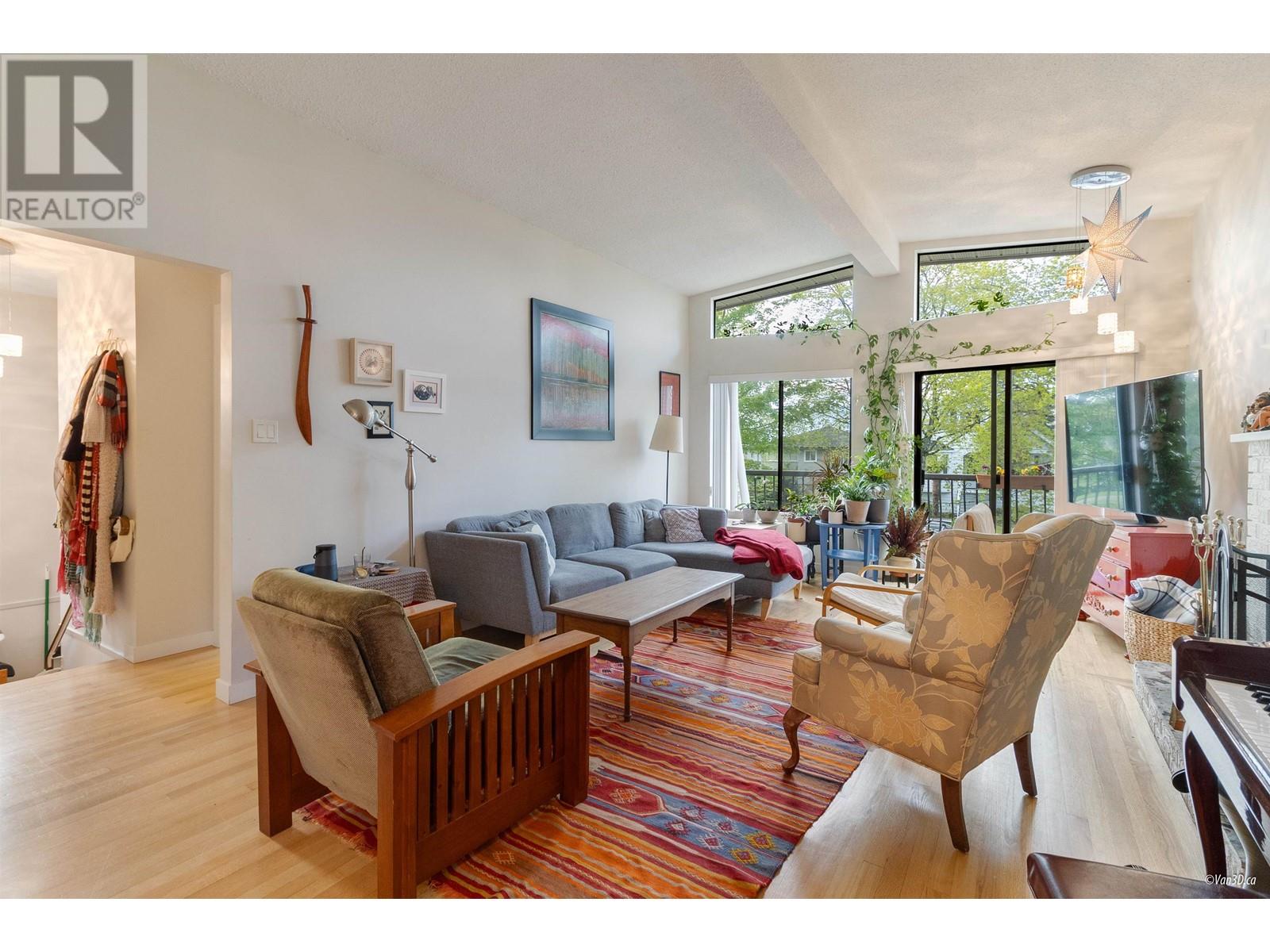 2752 Grant Street, Vancouver, British Columbia  V5K 3H2 - Photo 5 - R2945004