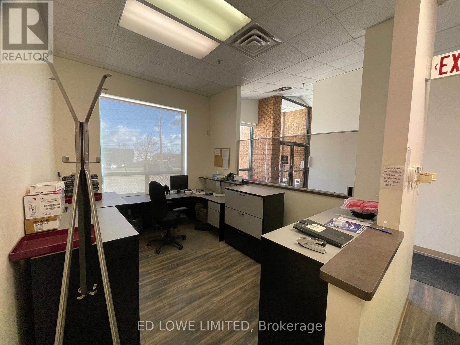530 Welham Road, Barrie (0 East), Ontario  L4N 8Z7 - Photo 4 - S10429011