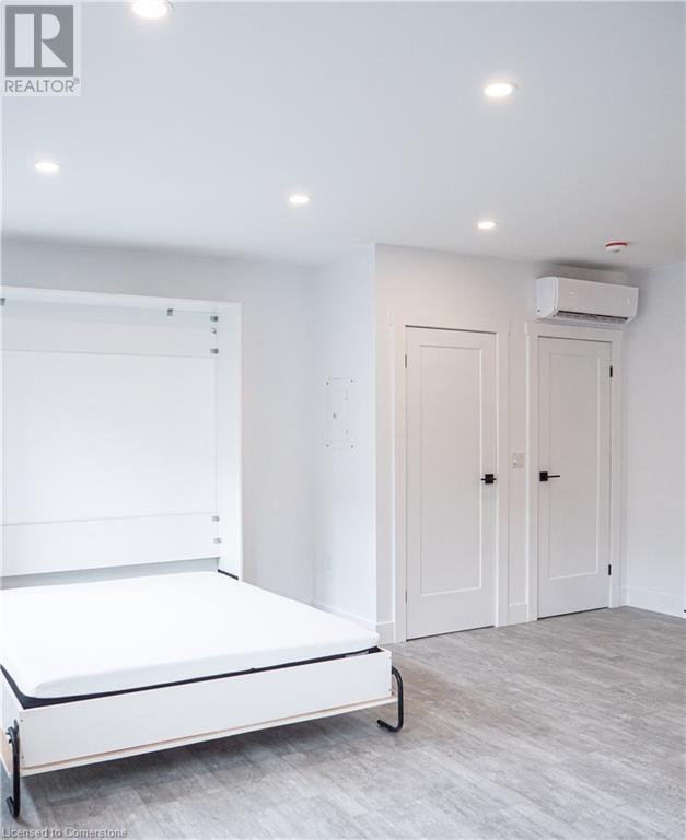 284 James Street N Unit# 4, Hamilton, Ontario  L8R 2L3 - Photo 4 - 40670707