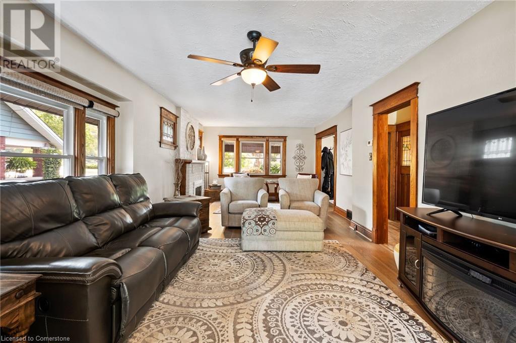 369 Queenston Street, St. Catharines, Ontario  L2P 2Y1 - Photo 10 - 40678735