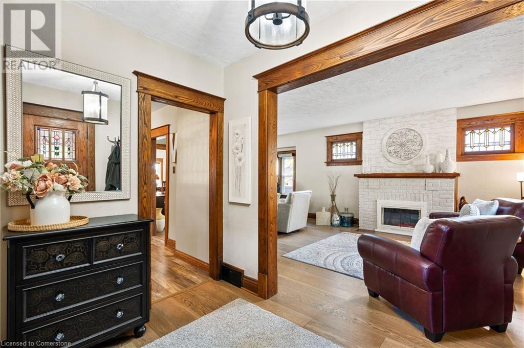 369 Queenston Street, St. Catharines, Ontario  L2P 2Y1 - Photo 6 - 40678735