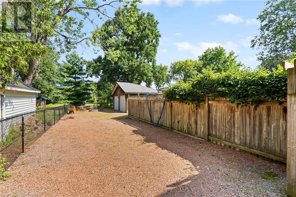 369 Queenston Street, St. Catharines, Ontario  L2P 2Y1 - Photo 38 - 40678735