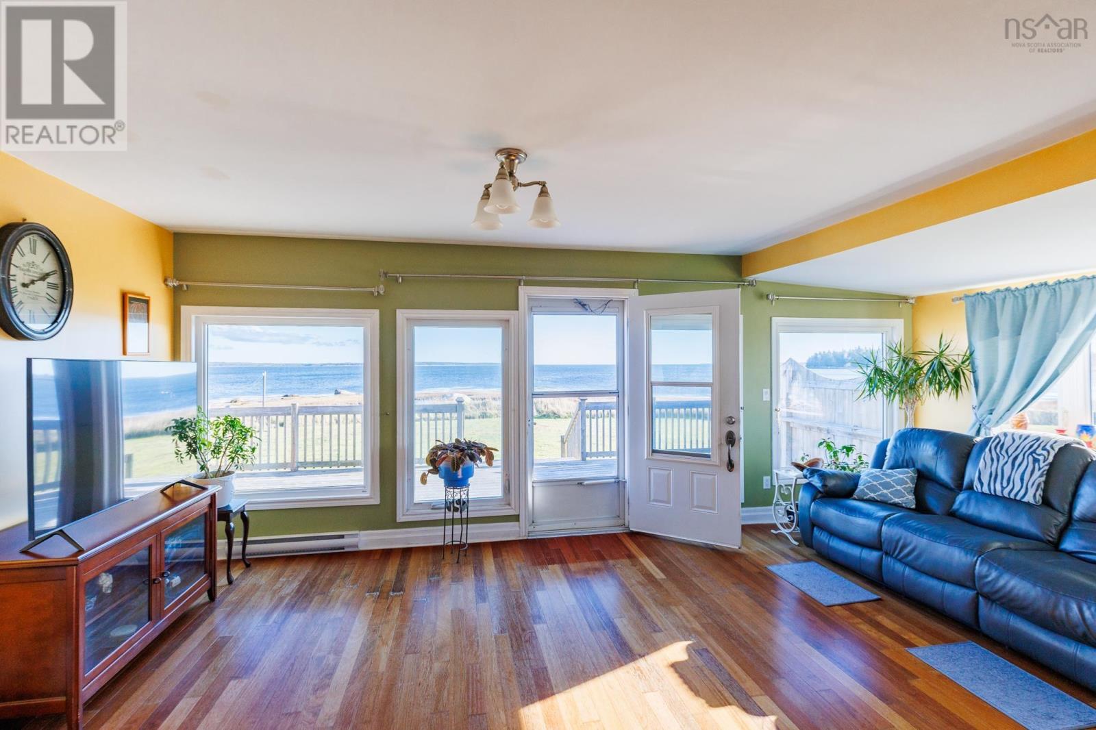 119 Island View Drive, Brass Hill, Nova Scotia  B0W 1G0 - Photo 11 - 202426826