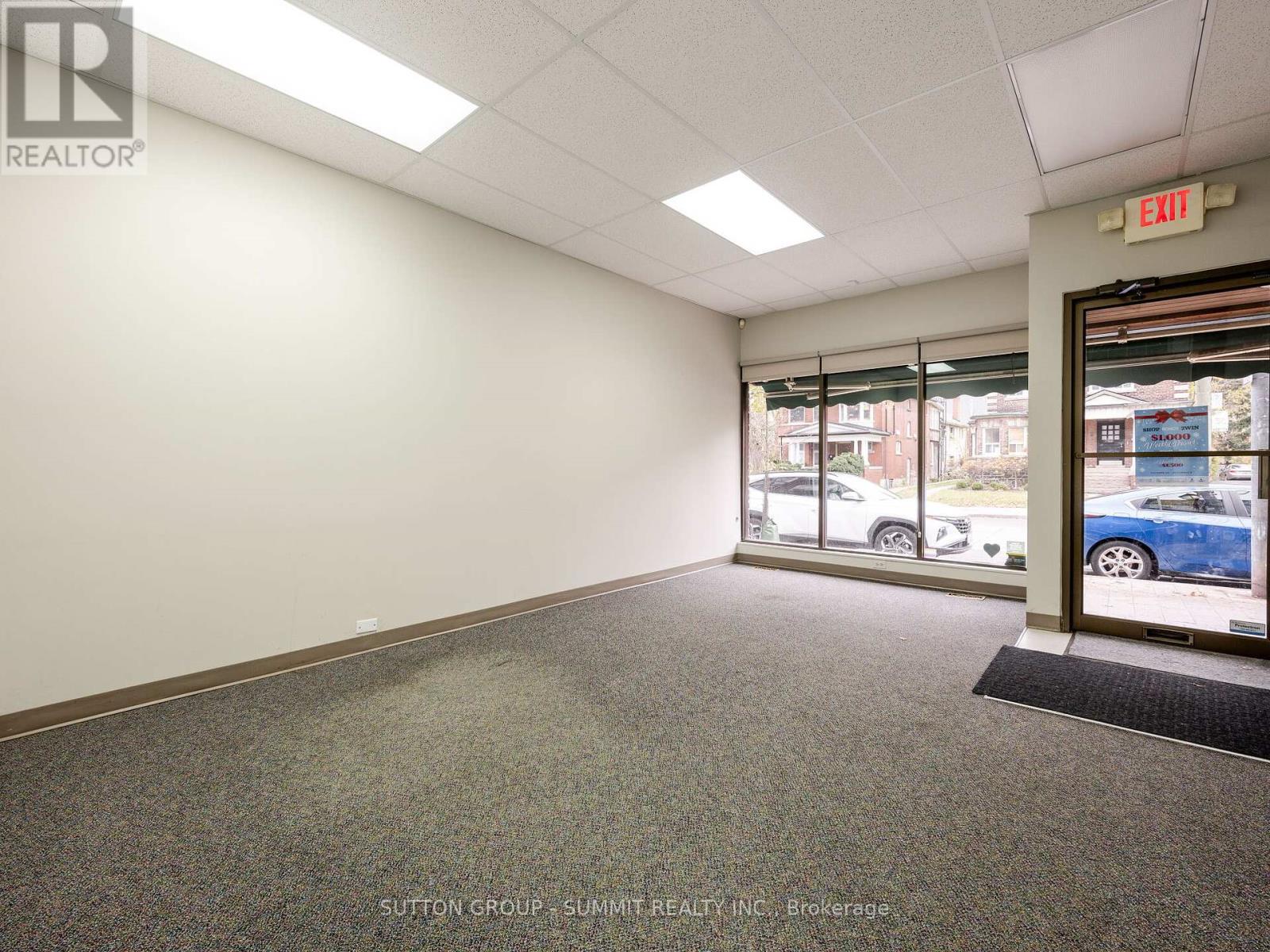 281 Roncesvalles Avenue, Toronto (Roncesvalles), Ontario  M6R 2M3 - Photo 6 - W10429123